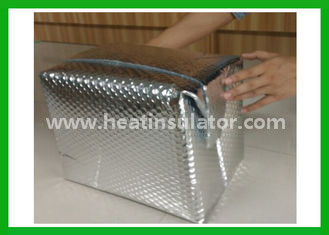 China Double Foil Bubble Box Thermal Insulation Container Liner With Gap For 48 Hours supplier